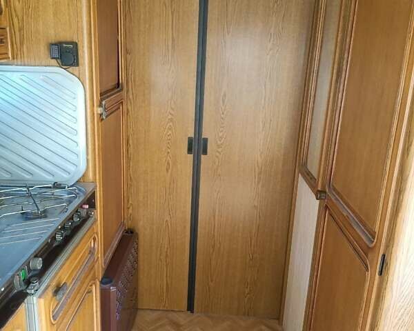 Білий Buerstner 5205, об'ємом двигуна 0 л та пробігом 2 тис. км за 6000 $, фото 13 на Automoto.ua