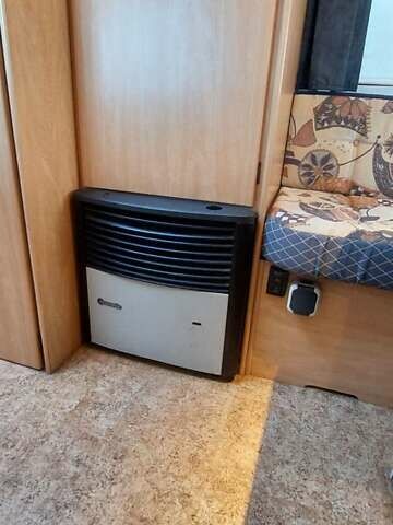 Білий Buerstner Averso Premium, об'ємом двигуна 0 л та пробігом 3 тис. км за 8399 $, фото 22 на Automoto.ua