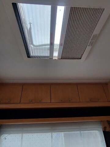 Білий Buerstner Averso Premium, об'ємом двигуна 0 л та пробігом 3 тис. км за 8399 $, фото 32 на Automoto.ua