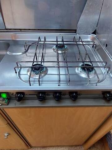 Білий Buerstner Averso Premium, об'ємом двигуна 0 л та пробігом 3 тис. км за 8399 $, фото 43 на Automoto.ua