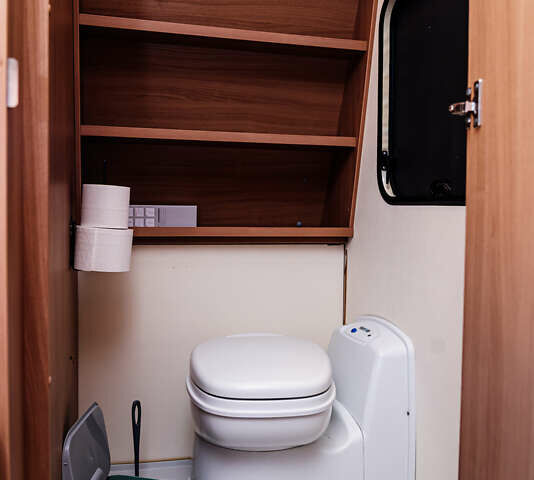 Серый Buerstner Averso Premium, объемом двигателя 0 л и пробегом 1 тыс. км за 12000 $, фото 19 на Automoto.ua