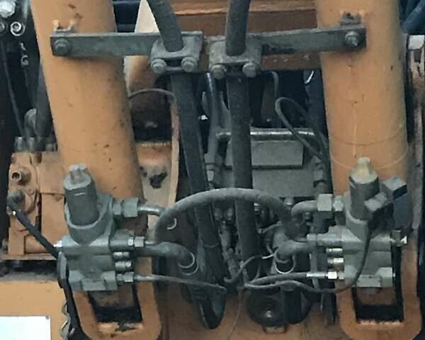 Case Construction WX 165, объемом двигателя 0 л и пробегом 10 тыс. км за 23000 $, фото 3 на Automoto.ua