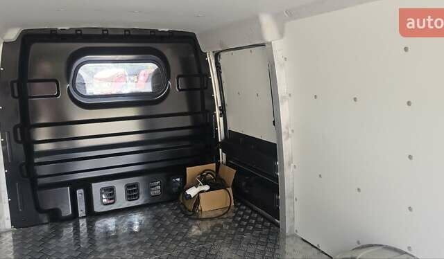 Белый Cenntro Logistar 260, объемом двигателя 0 л и пробегом 2 тыс. км за 29999 $, фото 25 на Automoto.ua