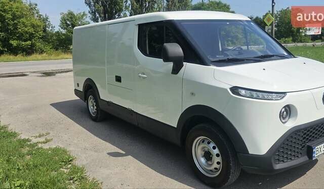 Белый Cenntro Logistar 260, объемом двигателя 0 л и пробегом 2 тыс. км за 29999 $, фото 1 на Automoto.ua