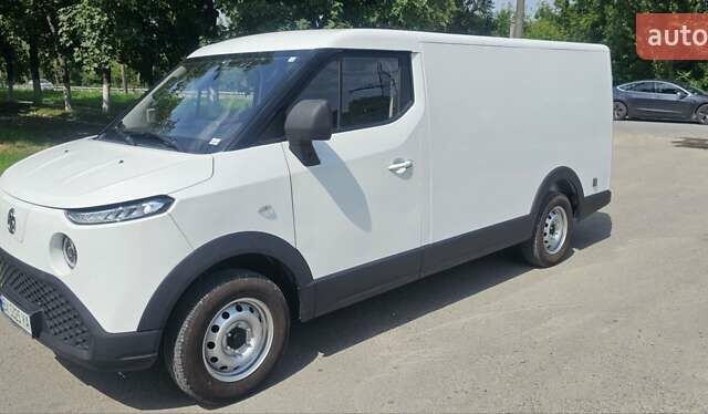 Белый Cenntro Logistar 260, объемом двигателя 0 л и пробегом 2 тыс. км за 29999 $, фото 11 на Automoto.ua