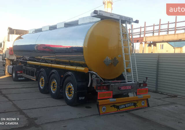 Серый Clayton Commercial S1, объемом двигателя 0 л и пробегом 250 тыс. км за 34000 $, фото 2 на Automoto.ua