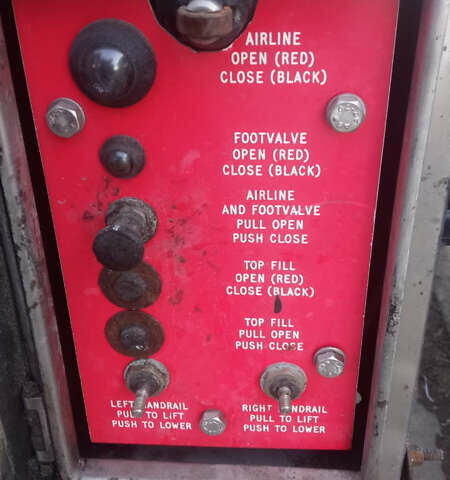 Серый Clayton Commercial S1, объемом двигателя 0 л и пробегом 250 тыс. км за 34000 $, фото 8 на Automoto.ua