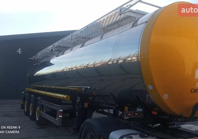 Серый Clayton Commercial S1, объемом двигателя 0 л и пробегом 250 тыс. км за 34000 $, фото 12 на Automoto.ua