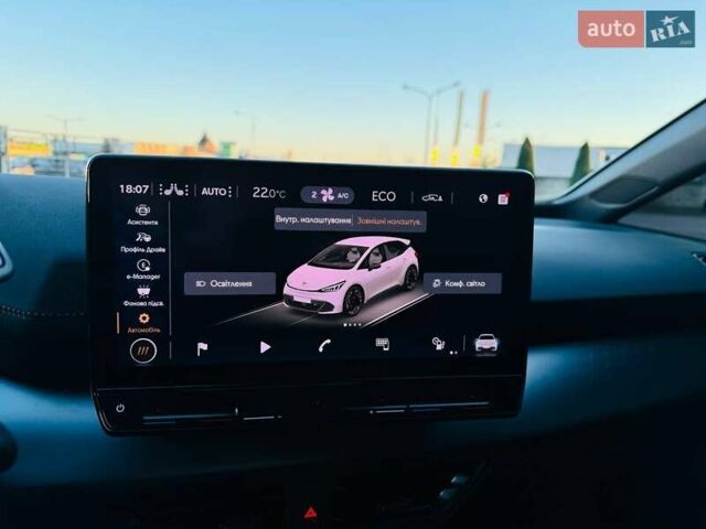 Черный Cupra Born, объемом двигателя 0 л и пробегом 43 тыс. км за 20900 $, фото 2 на Automoto.ua