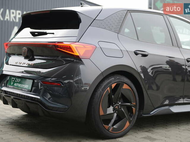 Черный Cupra Born, объемом двигателя 0 л и пробегом 26 тыс. км за 25300 $, фото 16 на Automoto.ua