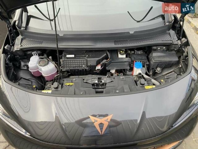 Cupra Born 2023 в Киеве на Automoto.ua Черный Cupra Born, объемом двигателя 0 л и пробегом 49 тыс. км за 27000 $, фото 2 на Automoto.ua