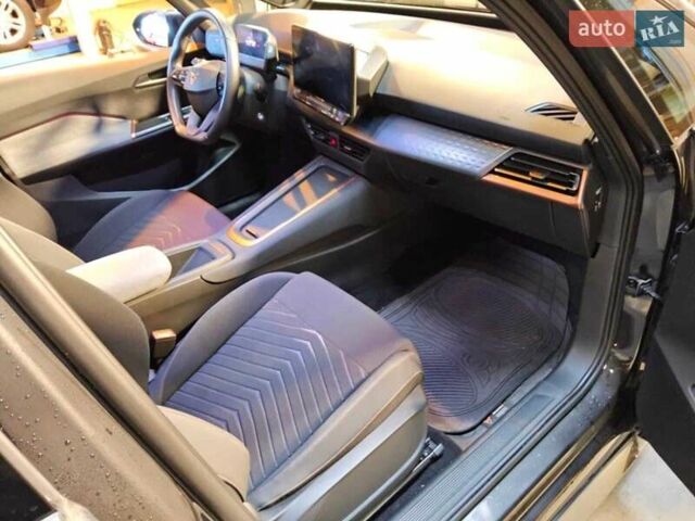 Коричневый Cupra Born, объемом двигателя 0 л и пробегом 21 тыс. км за 18500 $, фото 28 на Automoto.ua