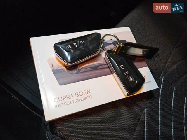 Коричневый Cupra Born, объемом двигателя 0 л и пробегом 21 тыс. км за 18500 $, фото 8 на Automoto.ua