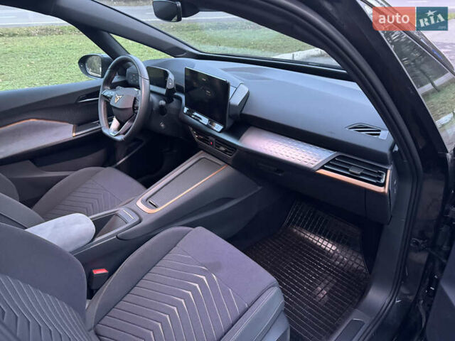 Коричневый Cupra Born, объемом двигателя 0 л и пробегом 4 тыс. км за 15500 $, фото 33 на Automoto.ua