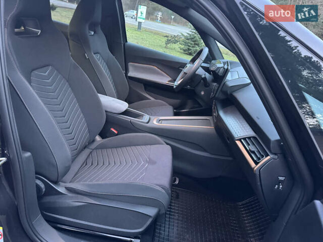 Коричневый Cupra Born, объемом двигателя 0 л и пробегом 4 тыс. км за 15500 $, фото 28 на Automoto.ua