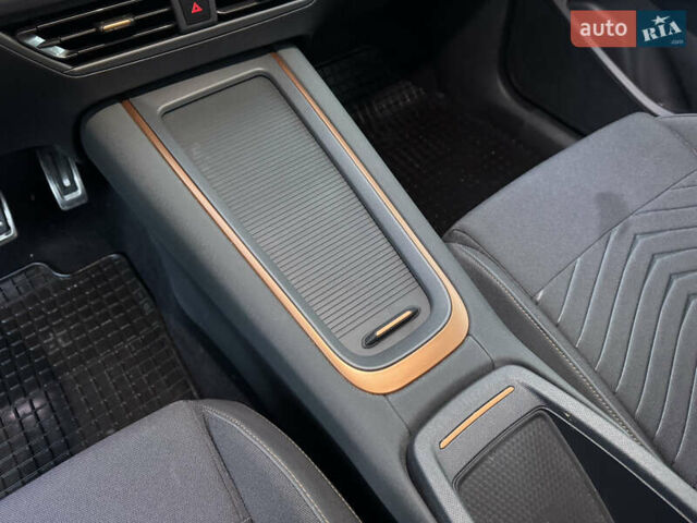 Коричневый Cupra Born, объемом двигателя 0 л и пробегом 4 тыс. км за 15500 $, фото 29 на Automoto.ua