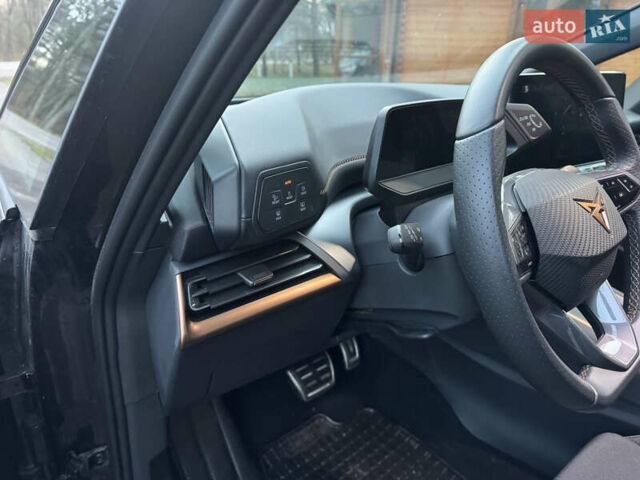 Коричневый Cupra Born, объемом двигателя 0 л и пробегом 4 тыс. км за 15500 $, фото 19 на Automoto.ua