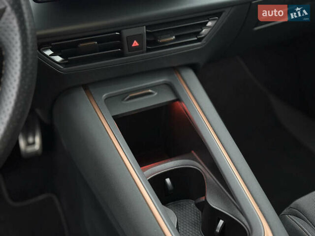 Cupra Born, объемом двигателя 0 л и пробегом 60 тыс. км за 14900 $, фото 28 на Automoto.ua