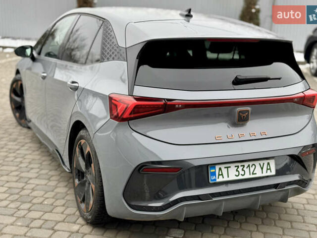 Сірий Cupra Born, об'ємом двигуна 0 л та пробігом 125 тис. км за 19500 $, фото 19 на Automoto.ua