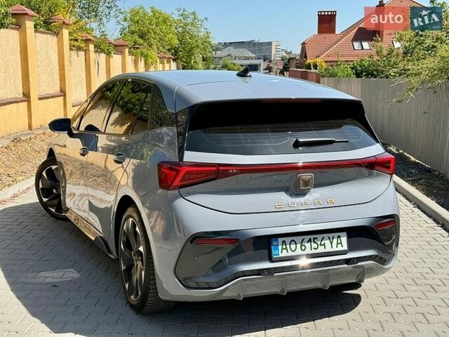 Серый Cupra Born, объемом двигателя 0 л и пробегом 9 тыс. км за 22499 $, фото 9 на Automoto.ua
