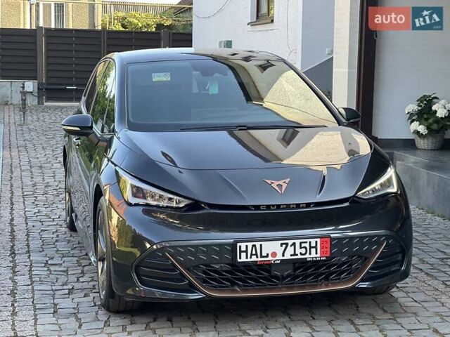 Серый Cupra Born, объемом двигателя 0 л и пробегом 43 тыс. км за 17999 $, фото 4 на Automoto.ua