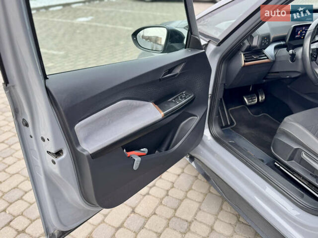 Сірий Cupra Born, об'ємом двигуна 0 л та пробігом 125 тис. км за 19500 $, фото 42 на Automoto.ua