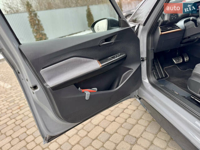 Сірий Cupra Born, об'ємом двигуна 0 л та пробігом 125 тис. км за 19500 $, фото 51 на Automoto.ua