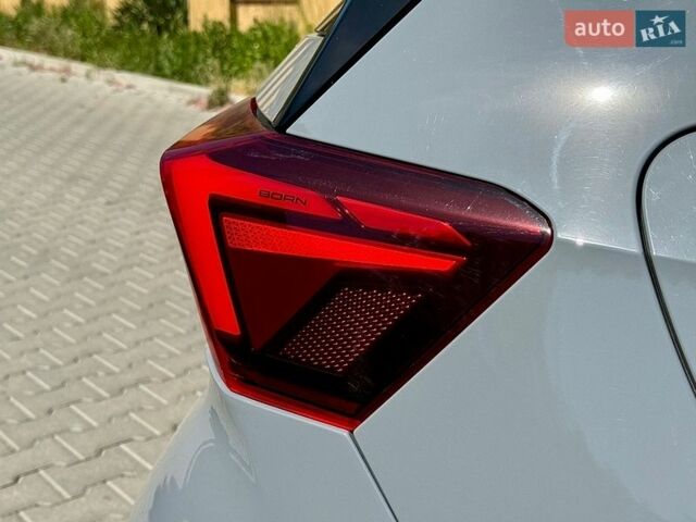 Серый Cupra Born, объемом двигателя 0 л и пробегом 9 тыс. км за 22499 $, фото 8 на Automoto.ua