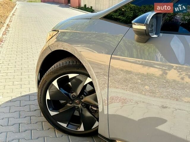 Серый Cupra Born, объемом двигателя 0 л и пробегом 9 тыс. км за 22499 $, фото 15 на Automoto.ua