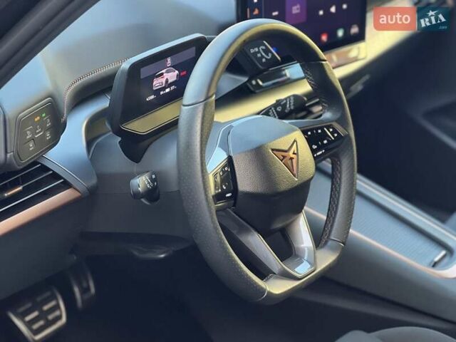Серый Cupra Born, объемом двигателя 0 л и пробегом 43 тыс. км за 17999 $, фото 18 на Automoto.ua