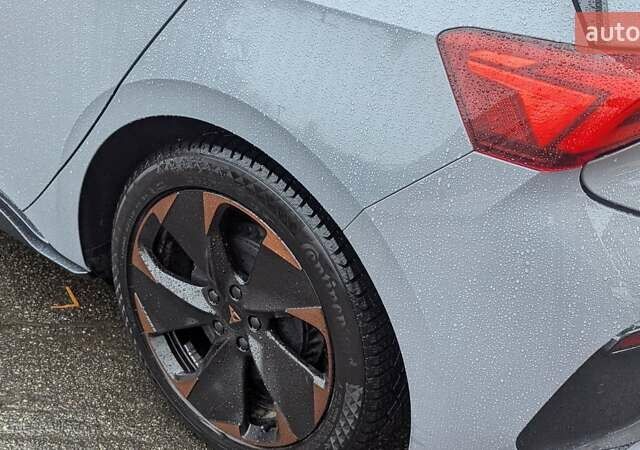 Серый Cupra Born, объемом двигателя 0 л и пробегом 71 тыс. км за 20999 $, фото 76 на Automoto.ua