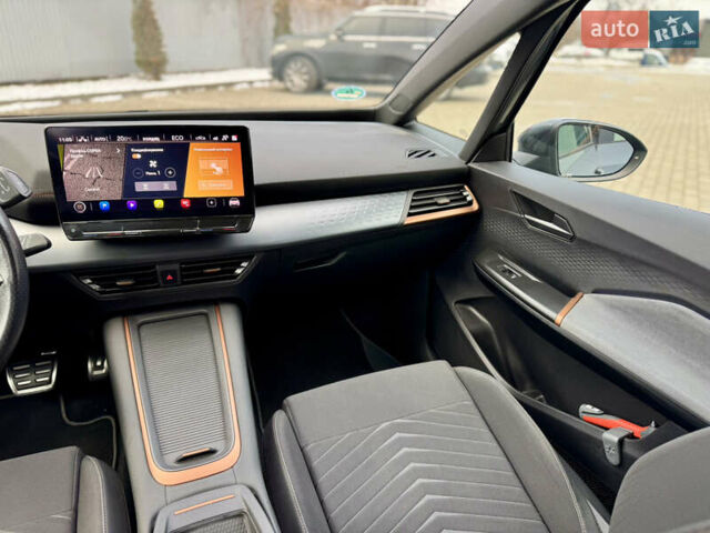 Сірий Cupra Born, об'ємом двигуна 0 л та пробігом 125 тис. км за 19500 $, фото 31 на Automoto.ua