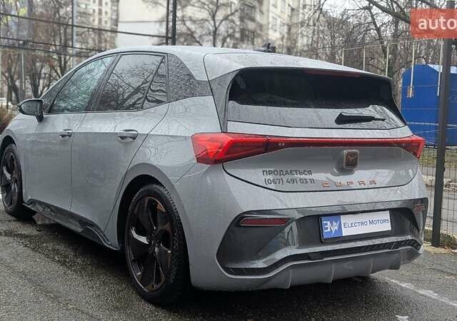 Серый Cupra Born, объемом двигателя 0 л и пробегом 71 тыс. км за 20999 $, фото 49 на Automoto.ua