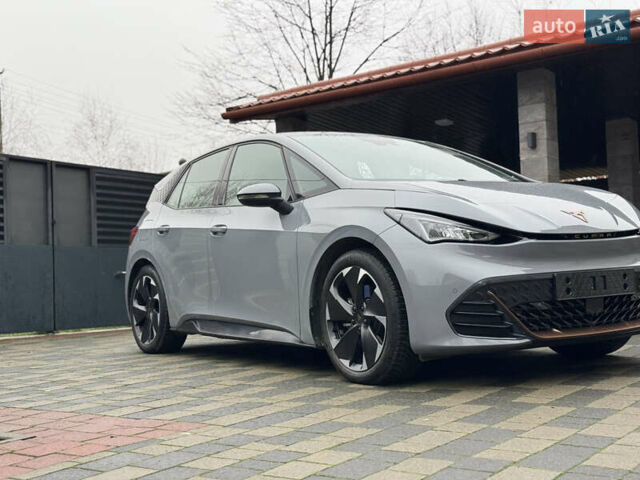 Серый Cupra Born, объемом двигателя 0 л и пробегом 5 тыс. км за 23500 $, фото 26 на Automoto.ua