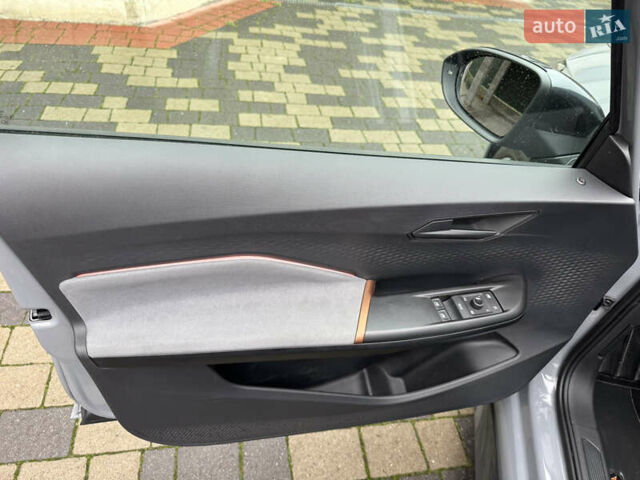 Серый Cupra Born, объемом двигателя 0 л и пробегом 5 тыс. км за 23500 $, фото 33 на Automoto.ua