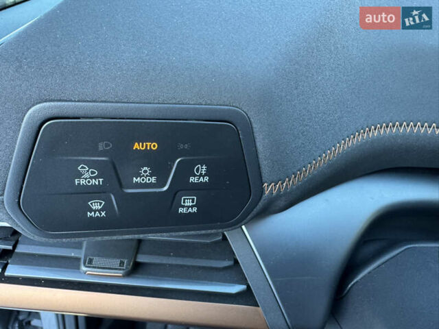 Сірий Cupra Born, об'ємом двигуна 0 л та пробігом 7 тис. км за 22000 $, фото 17 на Automoto.ua