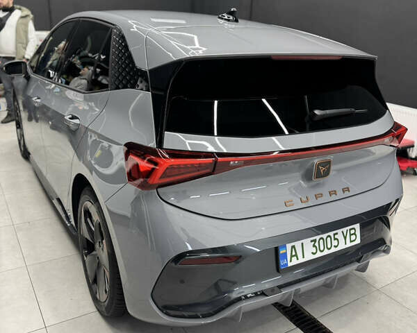 Серый Cupra Born, объемом двигателя 0 л и пробегом 27 тыс. км за 22500 $, фото 4 на Automoto.ua
