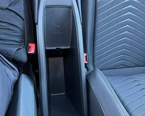 Cupra Born 2024 в Тернополе на Automoto.ua Серый Cupra Born, объемом двигателя 0 л и пробегом 14 тыс. км за 27500 $, фото 53 на Automoto.ua