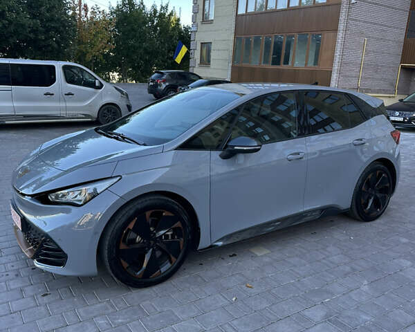 Cupra Born 2024 в Тернополе на Automoto.ua Серый Cupra Born, объемом двигателя 0 л и пробегом 14 тыс. км за 27500 $, фото 3 на Automoto.ua