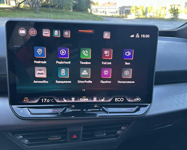 Cupra Born 2024 в Тернополе на Automoto.ua Серый Cupra Born, объемом двигателя 0 л и пробегом 14 тыс. км за 27500 $, фото 49 на Automoto.ua