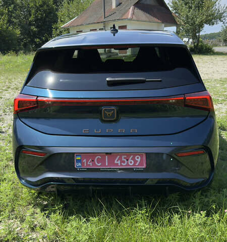 Синий Cupra Born, объемом двигателя 0 л и пробегом 36 тыс. км за 19700 $, фото 5 на Automoto.ua