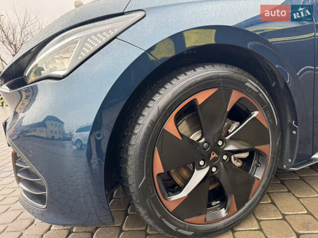 Синий Cupra Born, объемом двигателя 0 л и пробегом 14 тыс. км за 22300 $, фото 10 на Automoto.ua
