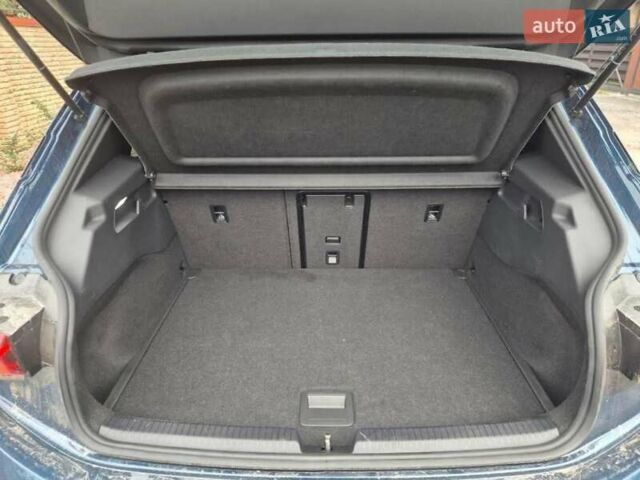 Синий Cupra Born, объемом двигателя 0 л и пробегом 23 тыс. км за 30000 $, фото 7 на Automoto.ua