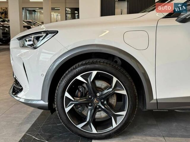 Белый Cupra Formentor, объемом двигателя 1.4 л и пробегом 78 тыс. км за 31500 $, фото 7 на Automoto.ua
