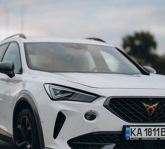 Белый Cupra Formentor, объемом двигателя 1.98 л и пробегом 37 тыс. км за 42823 $, фото 15 на Automoto.ua
