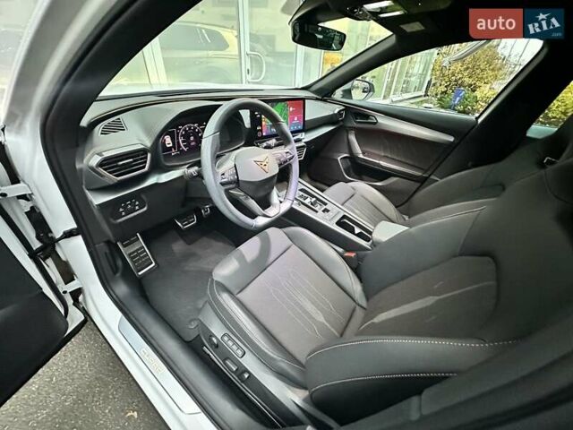 Белый Cupra Formentor, объемом двигателя 1.98 л и пробегом 7 тыс. км за 42000 $, фото 6 на Automoto.ua