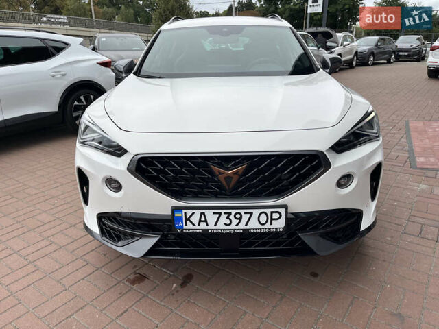 Белый Cupra Formentor, объемом двигателя 1.98 л и пробегом 18 тыс. км за 44291 $, фото 1 на Automoto.ua