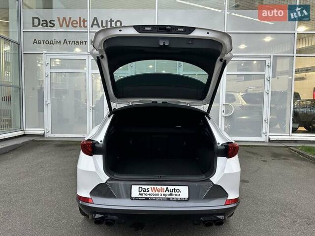 Белый Cupra Formentor, объемом двигателя 1.98 л и пробегом 7 тыс. км за 42000 $, фото 10 на Automoto.ua