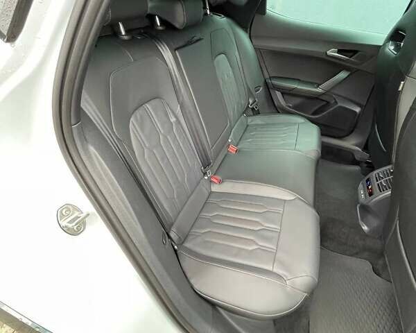 Белый Cupra Formentor, объемом двигателя 1.98 л и пробегом 14 тыс. км за 38698 $, фото 18 на Automoto.ua