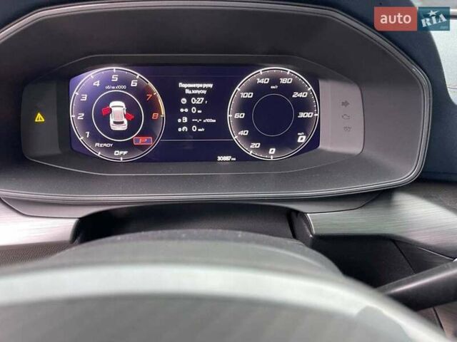 Белый Cupra Formentor, объемом двигателя 1.98 л и пробегом 14 тыс. км за 38698 $, фото 13 на Automoto.ua